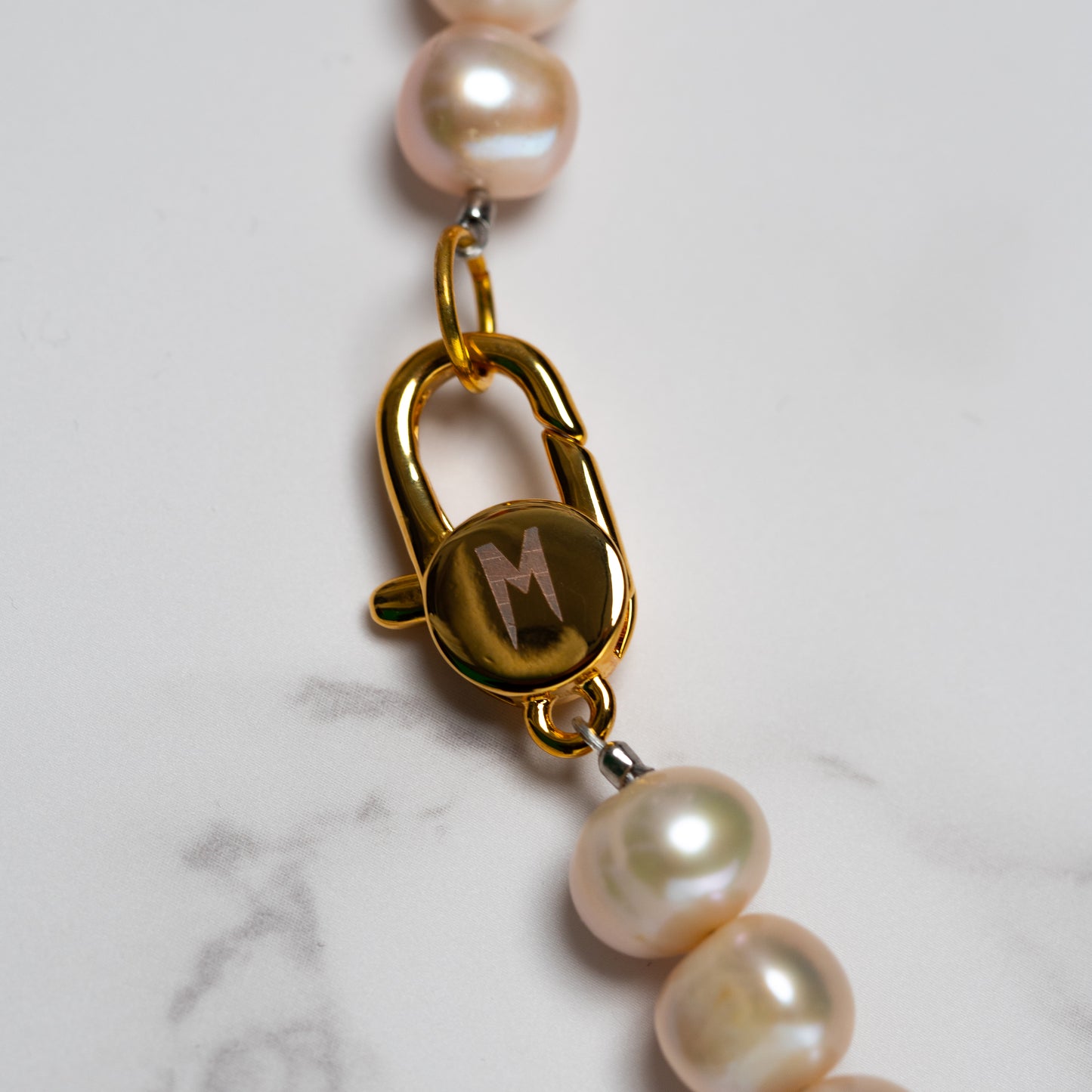 REGAL PEARL NECKLACE